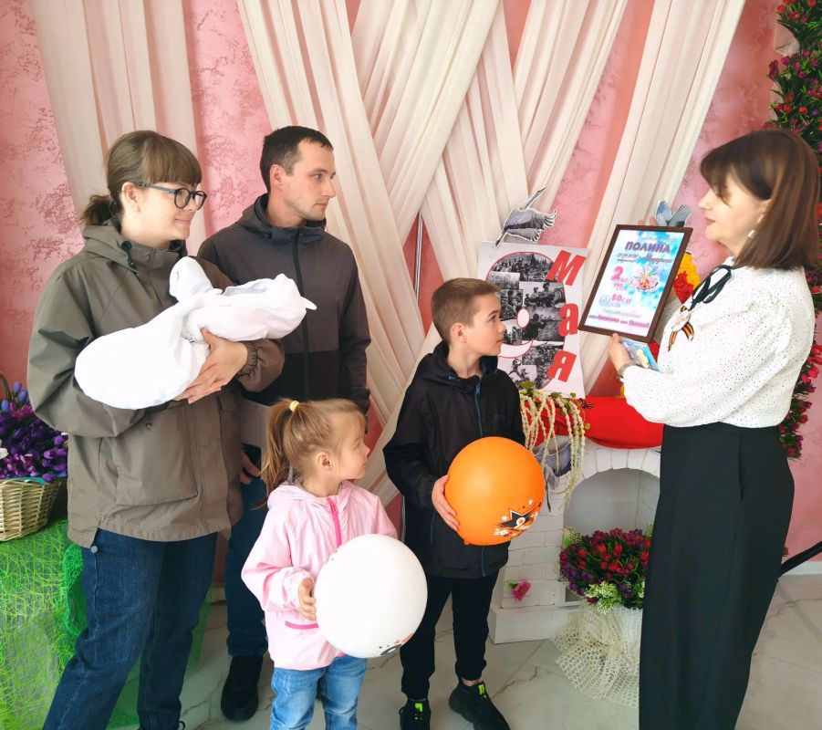 Приближается наш главный праздник – День Победы Приближается наш главный праздник – День Победы