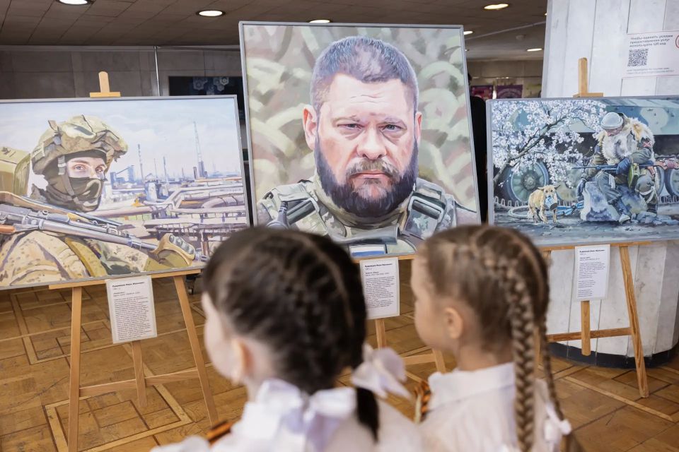 Сергей Аксёнов: Настоящий, не показной патриотизм – это не только ежедневные дела на благо России, на благо своей семьи, но и живая память о подвигах предков Сергей Аксёнов: Настоящий, не показной патриотизм – это не только ежедневные дела на благо России, на благо своей семьи, но и живая память о подвигах предков