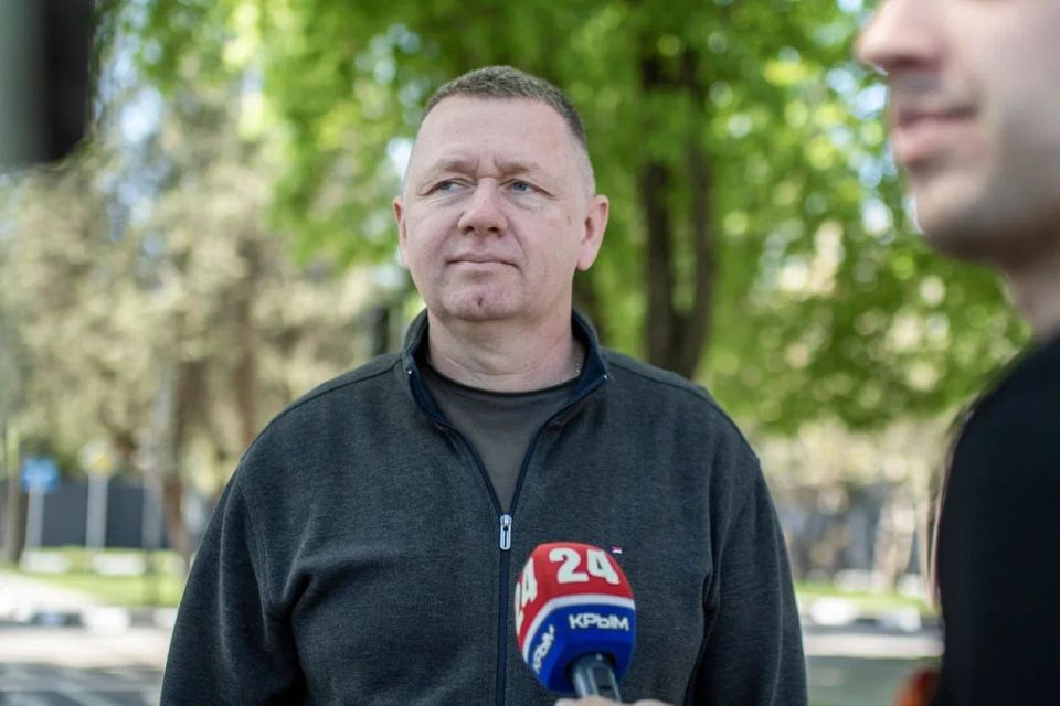 Михаил Афанасьев: Совместно с начальником Управления ГИБДД МВД по РК Анатолием Владимировичем Борисенко открыли после реконструкции наш уникальный автогородок, который находится в обновленном Детском парке Михаил Афанасьев: Совместно с начальником Управления ГИБДД МВД по РК Анатолием Владимировичем Борисенко открыли после реконструкции наш уникальный автогородок, который находится в обновленном Детском парке
