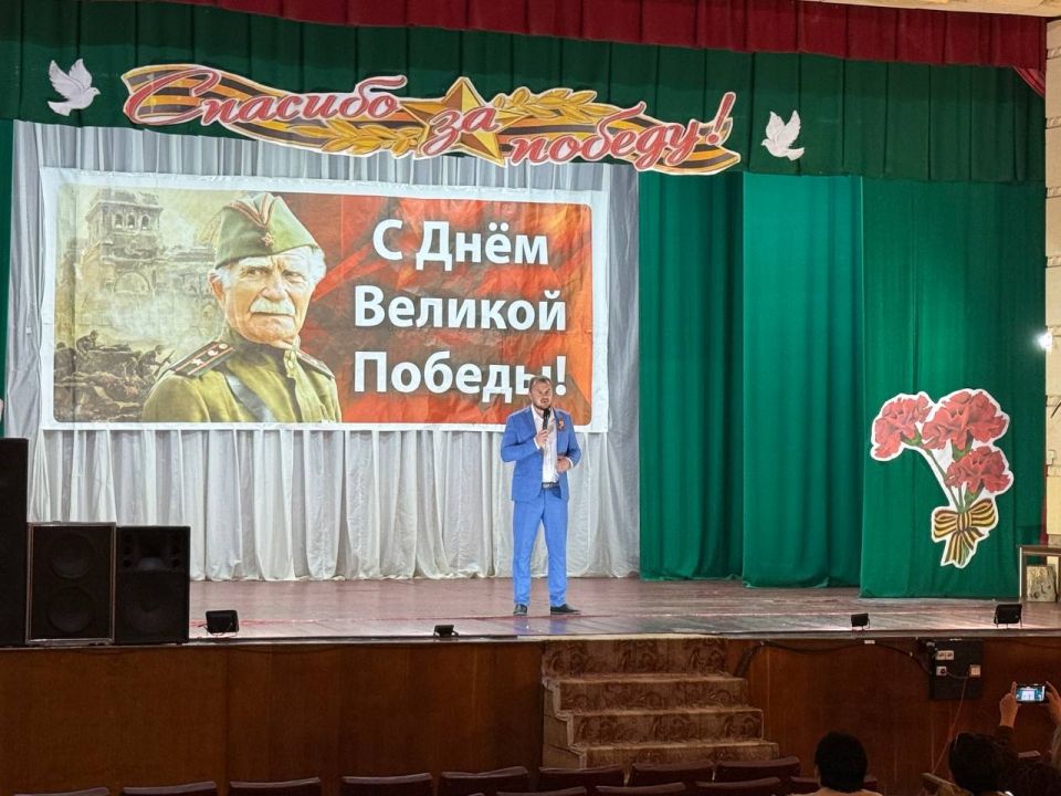 Антон Кравец: Сегодня в с.Михайловка состоялся торжественный концерт для учащихся, посвящённый Дню Великой Победы — «Песни Победы» Антон Кравец: Сегодня в с.Михайловка состоялся торжественный концерт для учащихся, посвящённый Дню Великой Победы — «Песни Победы»