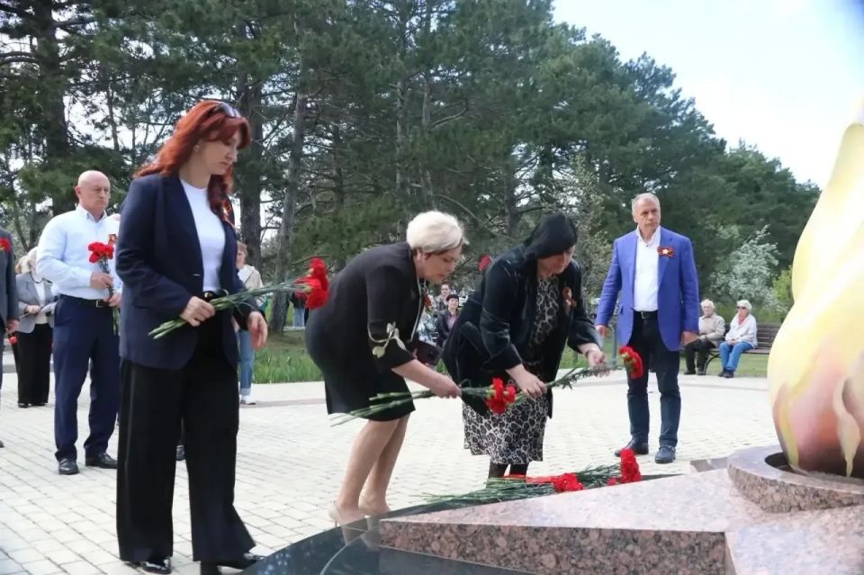 Председатель Государственного Совета Республики Крым Владимир Константинов Председатель Государственного Совета Республики Крым Владимир Константинов