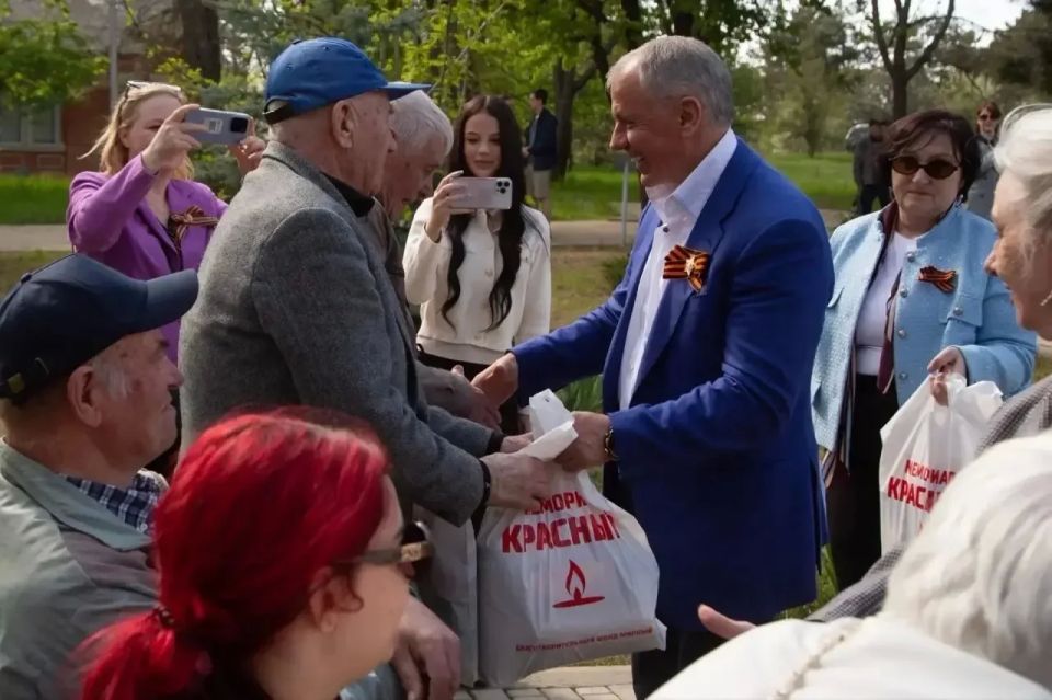 Председатель Государственного Совета Республики Крым Владимир Константинов Председатель Государственного Совета Республики Крым Владимир Константинов