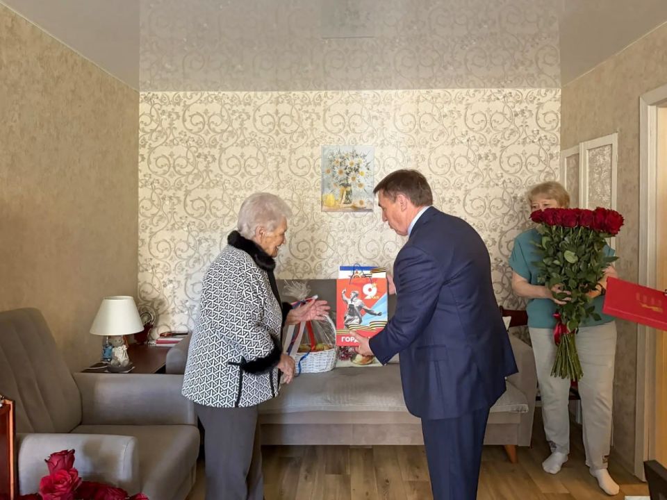 Юрий Гоцанюк: В преддверии Дня Великой Победы навещаем и поздравляем ветеранов с 9 Мая – людей, чьи судьбы навсегда вписаны в историю страны Юрий Гоцанюк: В преддверии Дня Великой Победы навещаем и поздравляем ветеранов с 9 Мая – людей, чьи судьбы навсегда вписаны в историю страны