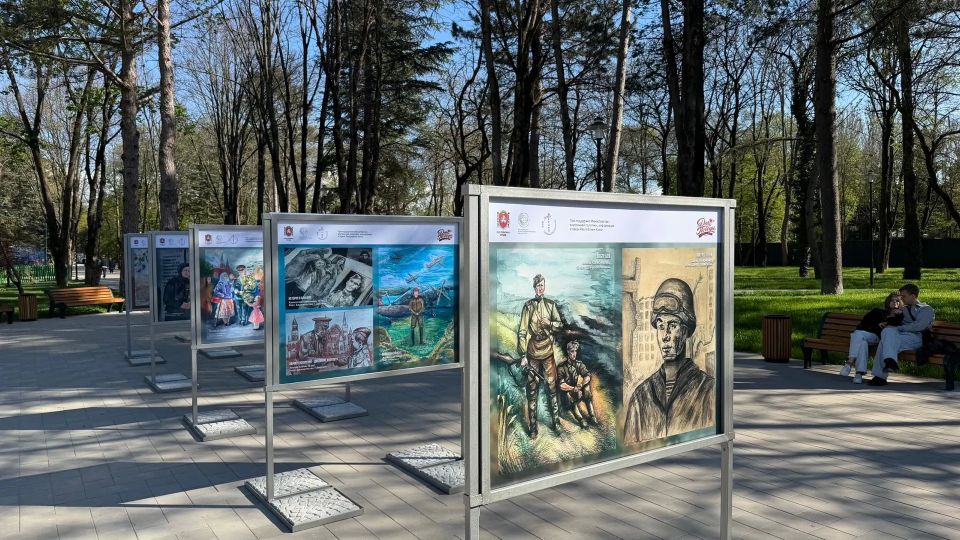Взгляд сквозь время: в Детском парке открылась выставка юных художников ко Дню Победы Взгляд сквозь время: в Детском парке открылась выставка юных художников ко Дню Победы