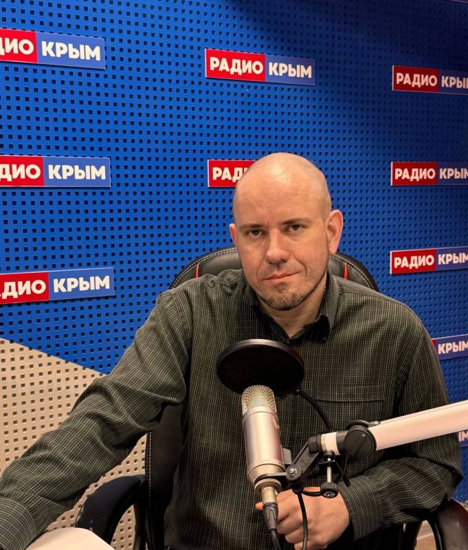 #НетвРоссииСемьиТакой. Журналист, редактор, ведущий телеканала «Крым 24» и «Радио Крым» Дмитрий Михайлов рассказал о своем дедушке, участвовавшем в Великой Отечественной войне