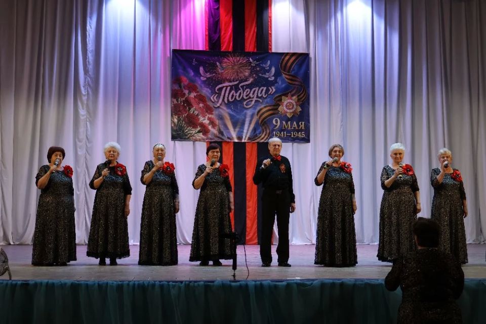 В Раздольненском РДК ярко и трогательно прошёл концерт «Салют и Слава Великой Победе» — в честь 81-й годовщины Победы В Раздольненском РДК ярко и трогательно прошёл концерт «Салют и Слава Великой Победе» — в честь 81-й годовщины Победы