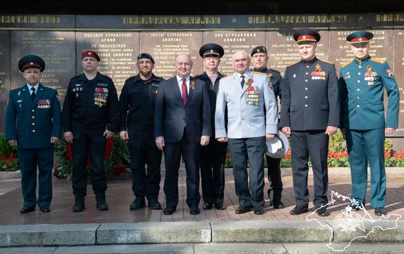 В Крыму и Севастополе росгвардейцы приняли участие в мероприятиях, посвященных 81-й годовщине Победы в Великой Отечественной войне (видео) В Крыму и Севастополе росгвардейцы приняли участие в мероприятиях, посвященных 81-й годовщине Победы в Великой Отечественной войне (видео)