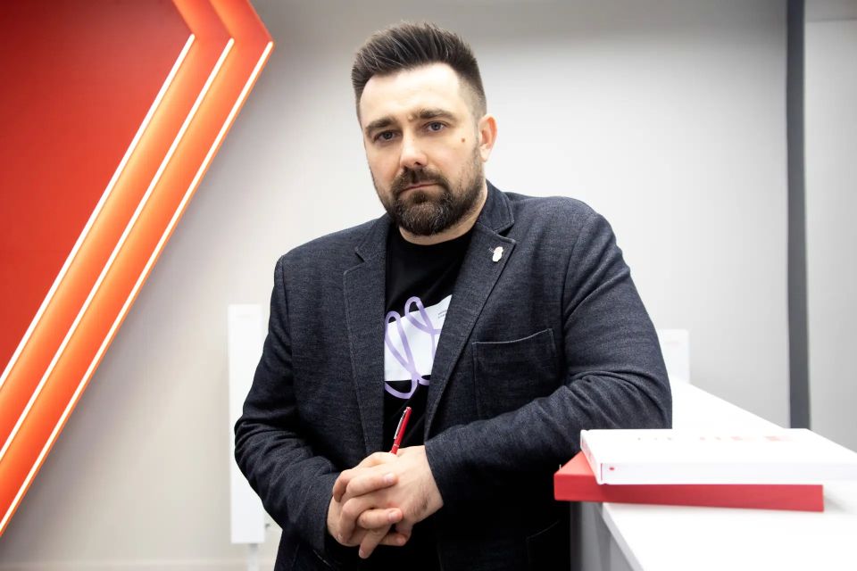 #НетвРоссииСемьиТакой. Писатель и ведущий «Радио Крым» Платон Беседин рассказал о своем дедушке, участвовавшем в Великой Отечественной войне