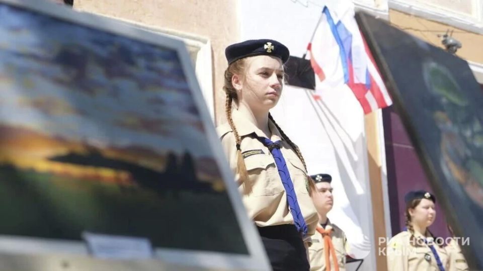 В Керчи у обновленного ребцентра для бойцов СВО появился блиндаж времен войны В Керчи у обновленного ребцентра для бойцов СВО появился блиндаж времен войны