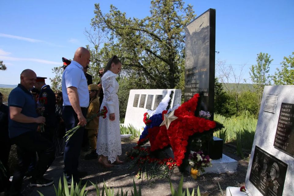 В Бахчисарае почтили память героев Великой Отечественной войны, воздав должное мужеству, стойкости и самоотверженности советских солдат В Бахчисарае почтили память героев Великой Отечественной войны, воздав должное мужеству, стойкости и самоотверженности советских солдат