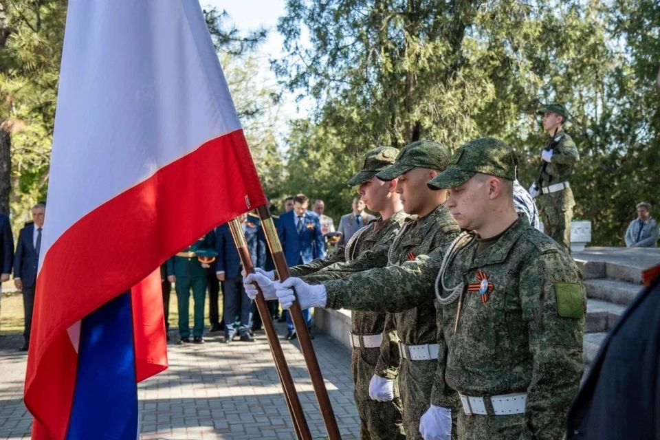 Поздравление главы администрации города Симферополя Михаила Афанасьева с Днем Победы! Поздравление главы администрации города Симферополя Михаила Афанасьева с Днем Победы!