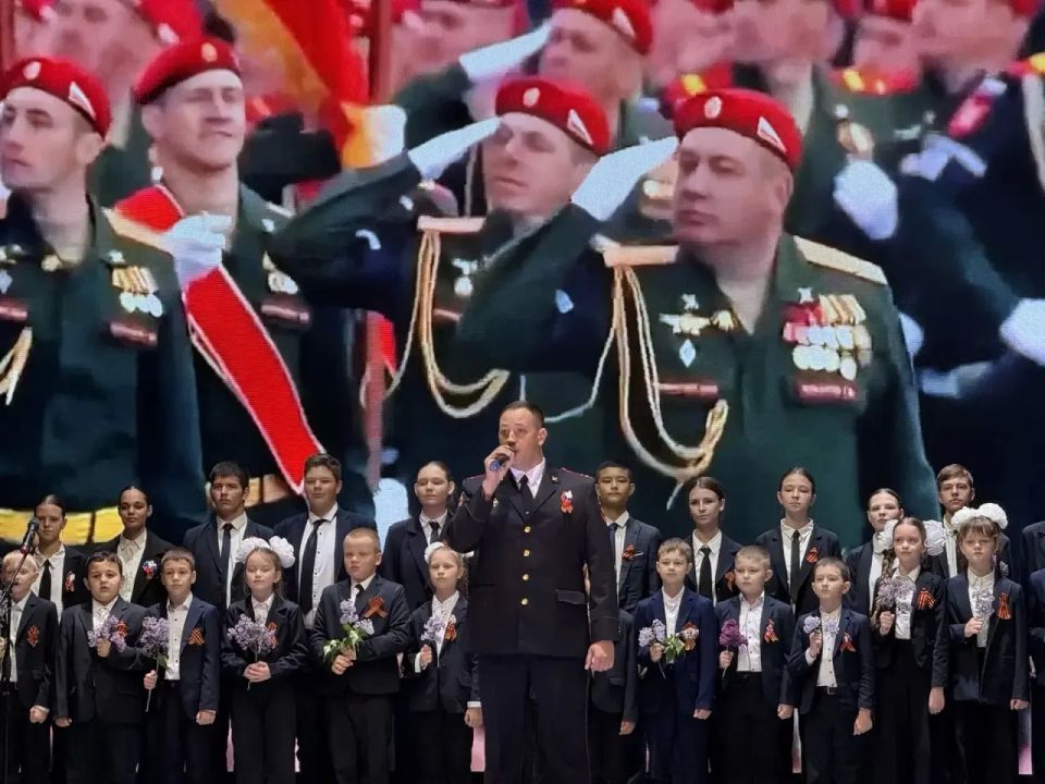 Антон Кравец: Сколько бы времени ни прошло с тех пор, как было поднято Знамя Победы над Берлином, праздник 9 мая навсегда для нас священный! Антон Кравец: Сколько бы времени ни прошло с тех пор, как было поднято Знамя Победы над Берлином, праздник 9 мая навсегда для нас священный!
