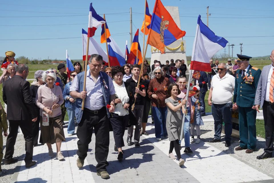 В День Великой Победы Керчь принимает гостей из Краснодарского края – представителей регионального отделения «Союз армян России» В День Великой Победы Керчь принимает гостей из Краснодарского края – представителей регионального отделения «Союз армян России»