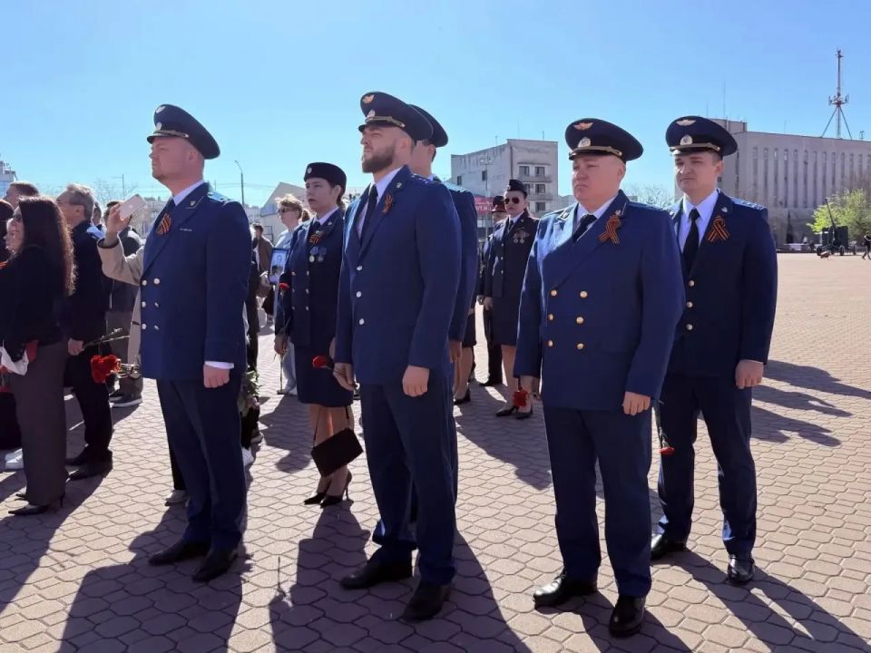 Работники прокуратур городов и районов во всех уголках Крыма принимают участие в торжественных мероприятиях, посвящённых 81-годовщине Великой Победы Работники прокуратур городов и районов во всех уголках Крыма принимают участие в торжественных мероприятиях, посвящённых 81-годовщине Великой Победы