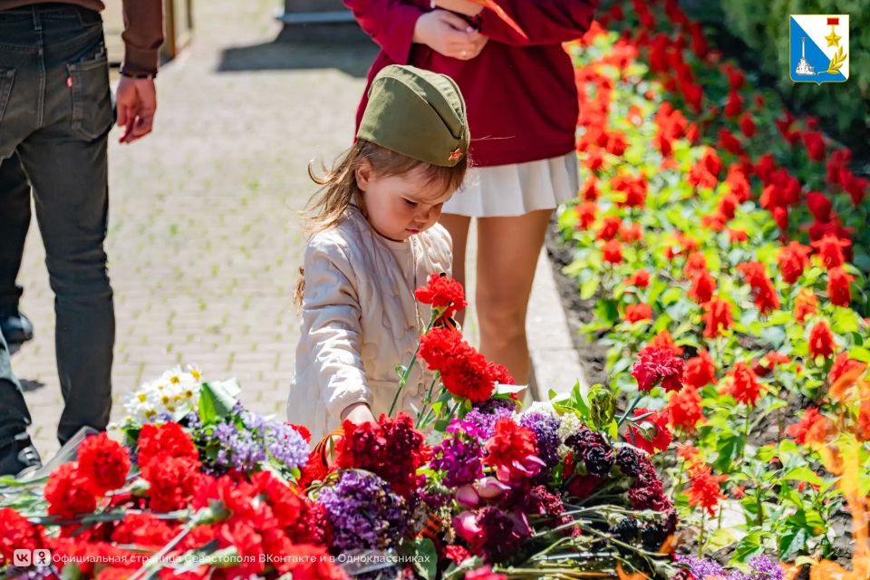 Делимся фотографиями. Сегодня наш фотограф Юлия Блоцкая работала в центре города Делимся фотографиями. Сегодня наш фотограф Юлия Блоцкая работала в центре города