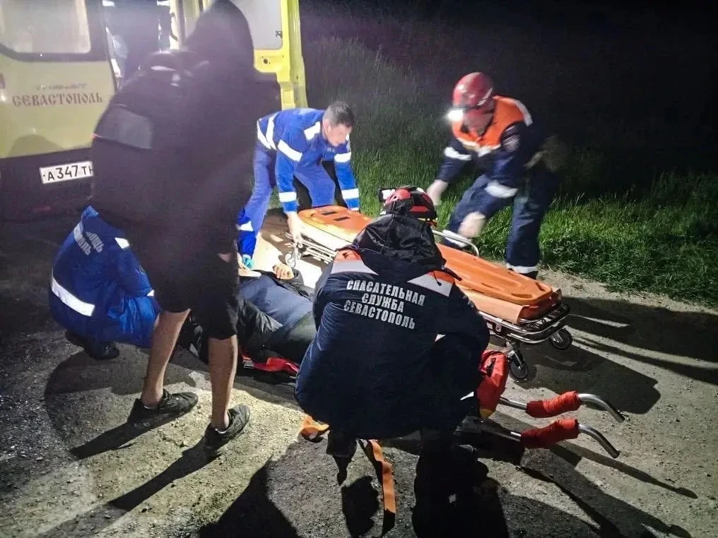На мысе Фиолент со склона сорвалась женщина На мысе Фиолент со склона сорвалась женщина