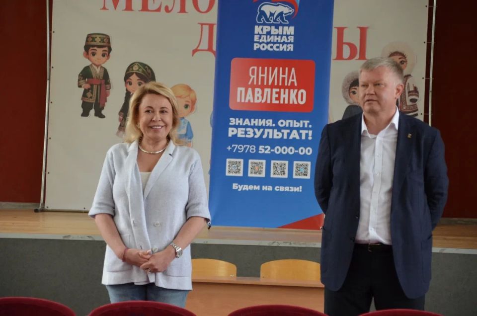 Янина Павленко: Рабочий понедельник в Феодосии в рамках предварительного голосования «Единой России» Янина Павленко: Рабочий понедельник в Феодосии в рамках предварительного голосования «Единой России»