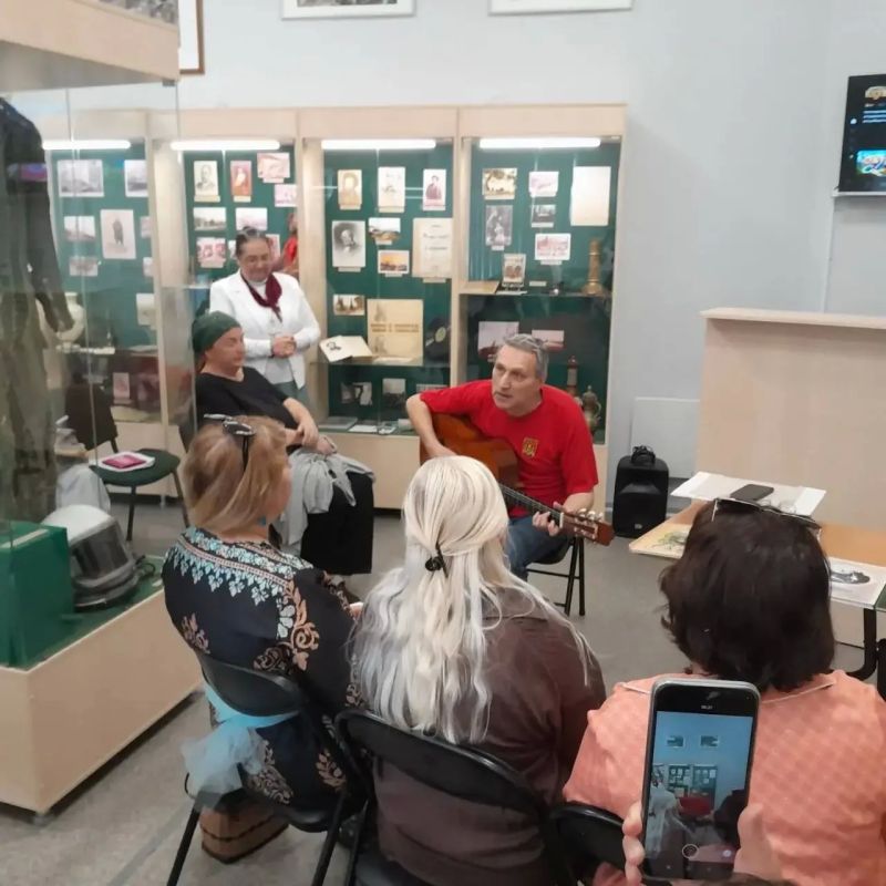 Музыка, поэзия, театральные постановки и живая атмосфера музейной ночи Музыка, поэзия, театральные постановки и живая атмосфера музейной ночи