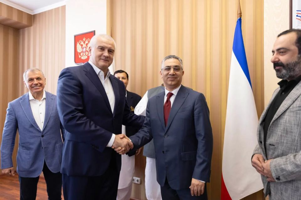 Крымские власти провели встречу с делегацией из Пакистана Крымские власти провели встречу с делегацией из Пакистана