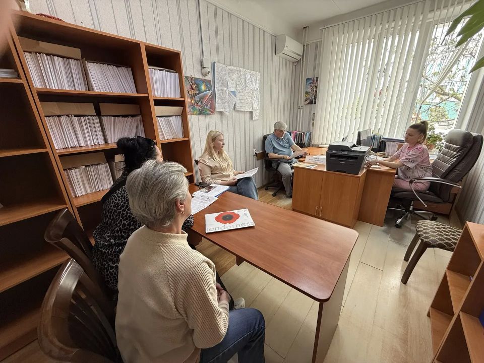 Благоустройство города, решение соседских споров, оказание помощи в переносе нестационарных торговых объектов – с такими вопросами пришли сегодня жители города ко мне на личный приём