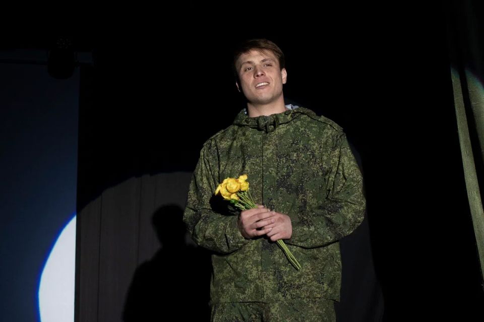 Спектакль «Позывной Лютик» Спектакль «Позывной Лютик»
