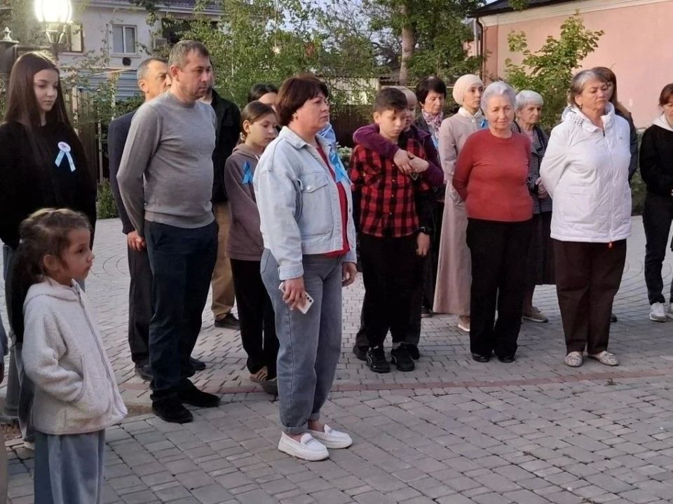 18 мая — День памяти жертв депортации народов Крыма, одна из самых трагических дат в истории полуострова, символизирующая боль и утрату, пережитую многими народами 18 мая — День памяти жертв депортации народов Крыма, одна из самых трагических дат в истории полуострова, символизирующая боль и утрату, пережитую многими народами