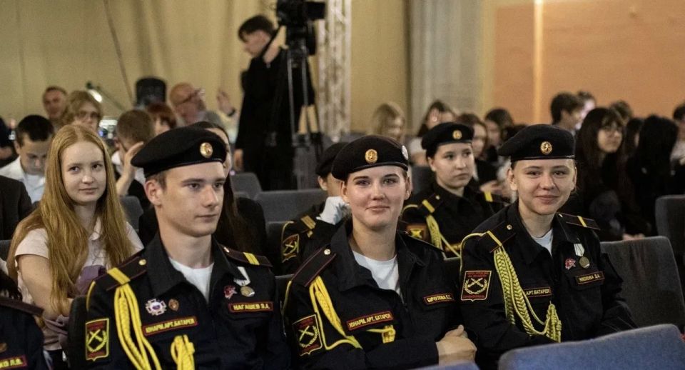 Спектакль «Позывной Лютик»