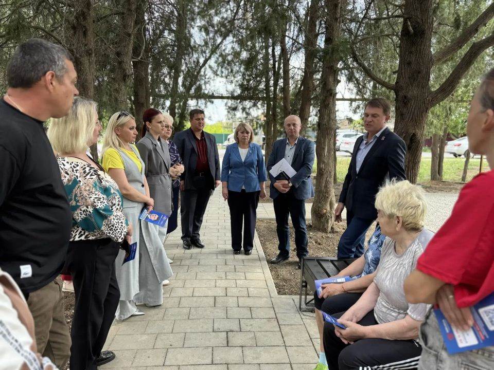 В ходе рабочей поездки депутат Государственной Думы Леонид Бабашов посетил ряд сельских поселений Первомайского района и ознакомился с результатами проведённых работ по развитию социальной инфраструктуры В ходе рабочей поездки депутат Государственной Думы Леонид Бабашов посетил ряд сельских поселений Первомайского района и ознакомился с результатами проведённых работ по развитию социальной инфраструктуры
