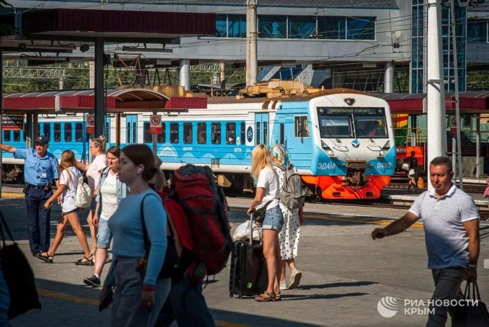 Крымские электрички переходят на летний график движения с 30 мая