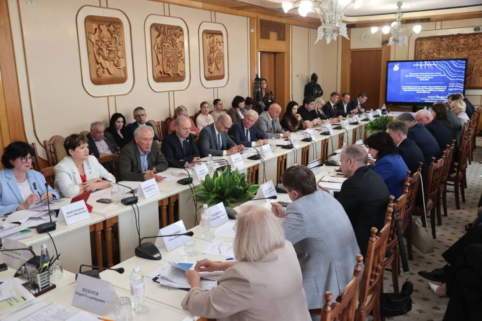 В Госсовете Крыма обсудили итоги социально-экономического развития Республики Крым за 2025 год и текущий период 2026 года В Госсовете Крыма обсудили итоги социально-экономического развития Республики Крым за 2025 год и текущий период 2026 года
