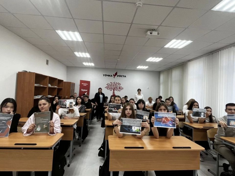 В течение мая отделы ЗАГС Республики Крым активно работают над правовым просвещением и патриотическим воспитанием детей и молодежи В течение мая отделы ЗАГС Республики Крым активно работают над правовым просвещением и патриотическим воспитанием детей и молодежи