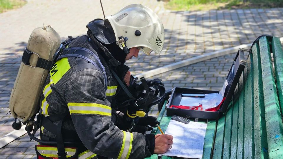 В детском оздоровительном лагере «Корсунь» прошли пожарно-тактические учения В детском оздоровительном лагере «Корсунь» прошли пожарно-тактические учения