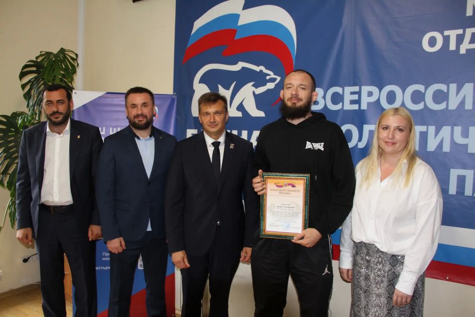 Константин Шимановский: Накануне Международного дня спортивной борьбы, который отмечается 23 мая, пообщались с тренерским активом Федерации спортивной борьбы Ялты Константин Шимановский: Накануне Международного дня спортивной борьбы, который отмечается 23 мая, пообщались с тренерским активом Федерации спортивной борьбы Ялты