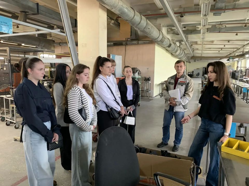 Студенты «Крымского экономико-правового колледжа» завершили производственную (преддипломную) практику в Министерстве промышленности и торговли Республики Крым Студенты «Крымского экономико-правового колледжа» завершили производственную (преддипломную) практику в Министерстве промышленности и торговли Республики Крым