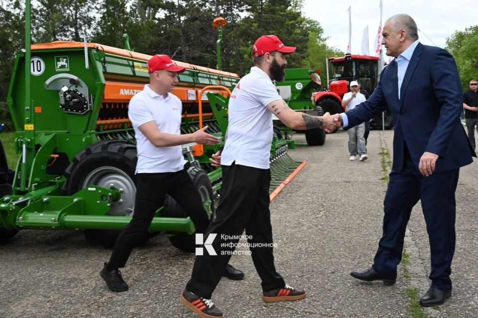 В поселке Аграрное проходит «День поля – 2026» В поселке Аграрное проходит «День поля – 2026»