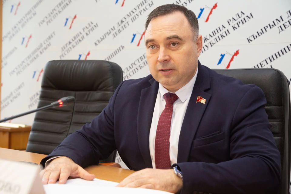 На заседании Комитета по делам семьи и ветеранов парламентарии обсудили внедрение в Республике Крым Регионального корпоративного стандарта поддержки работодателями семей с детьми На заседании Комитета по делам семьи и ветеранов парламентарии обсудили внедрение в Республике Крым Регионального корпоративного стандарта поддержки работодателями семей с детьми