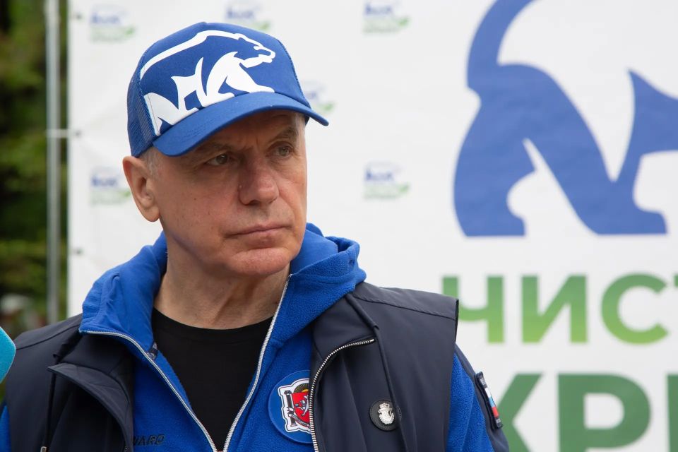 Более 12 тысяч крымчан приняли участие в экологической акции «Чистый Крым» Более 12 тысяч крымчан приняли участие в экологической акции «Чистый Крым»
