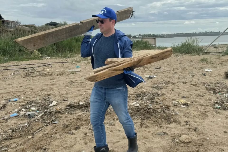 Владимир Константинов: Акция «Единой России» «Чистый Крым» прошла на 645 площадках во всех городах и районах республики Владимир Константинов: Акция «Единой России» «Чистый Крым» прошла на 645 площадках во всех городах и районах республики