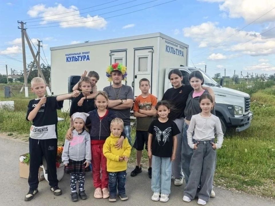 Александр Соколовский: В селе Матвеевка с визитом побывал автоклуб МБУК «Первомайская ЦКС»! Александр Соколовский: В селе Матвеевка с визитом побывал автоклуб МБУК «Первомайская ЦКС»!