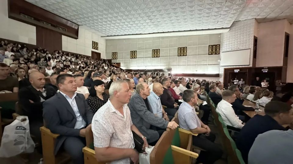 В Крыму прошёл «День поля — 2026» — главная агропромышленная выставка года В Крыму прошёл «День поля — 2026» — главная агропромышленная выставка года