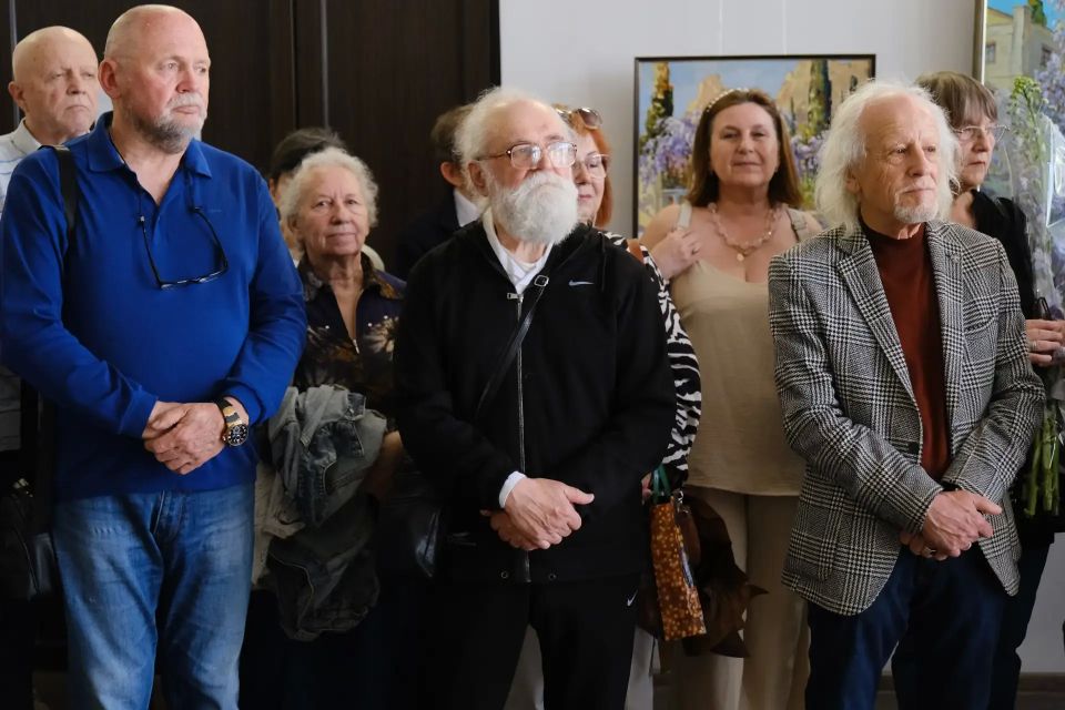 Яркое завершение рабочей недели Яркое завершение рабочей недели