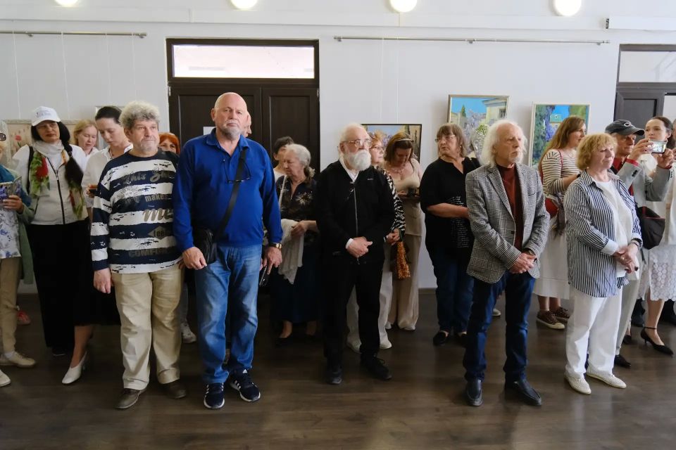 Яркое завершение рабочей недели Яркое завершение рабочей недели