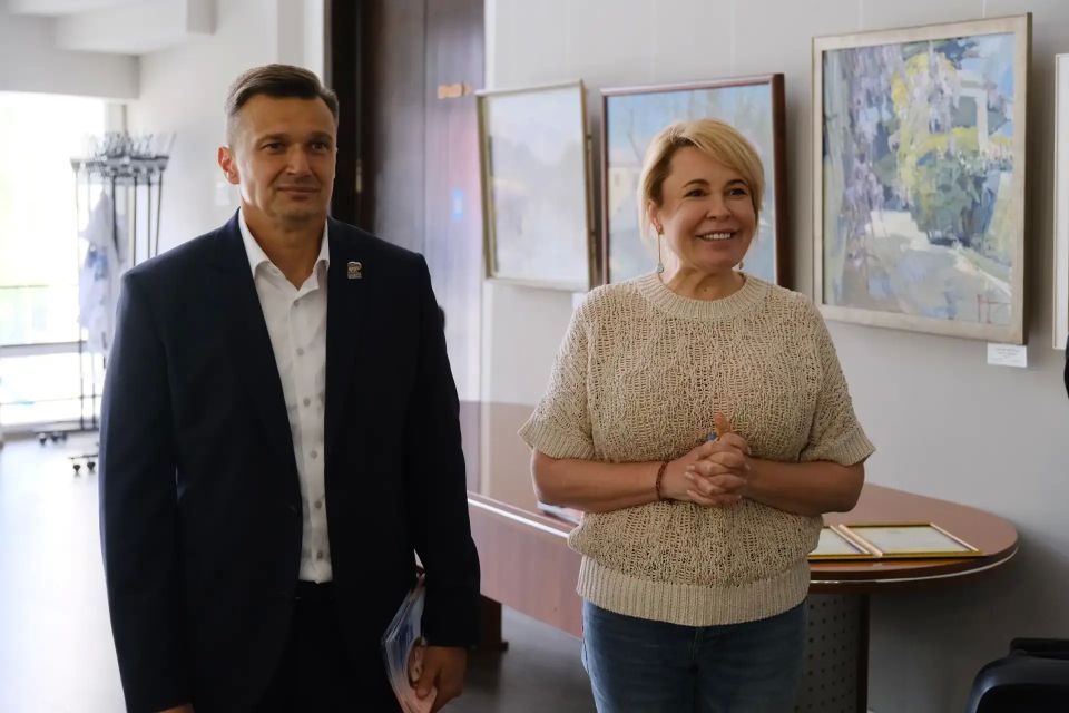 Яркое завершение рабочей недели Яркое завершение рабочей недели