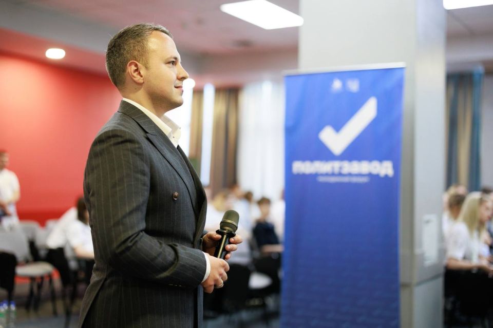 Алексей Зинченко: Здесь формируется практическое мышление, а желание менять мир вокруг себя превращается в конкретные проекты! Алексей Зинченко: Здесь формируется практическое мышление, а желание менять мир вокруг себя превращается в конкретные проекты!