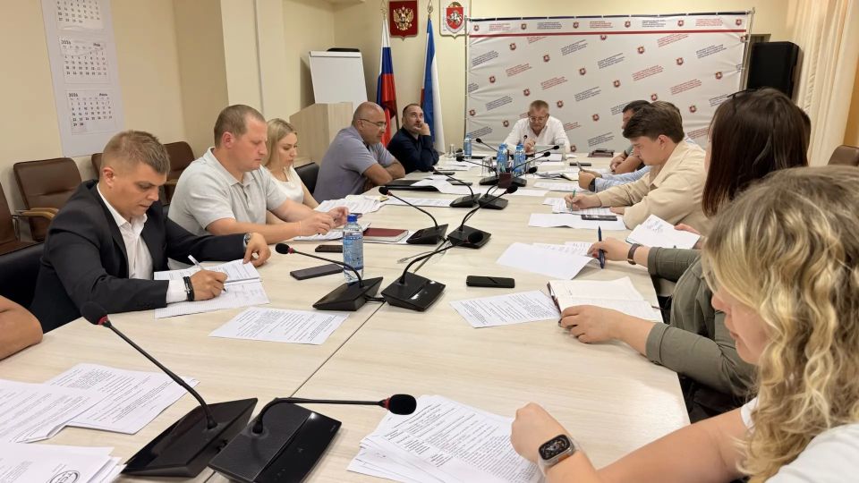 Эдуард Щёголев обсудил с подрядчиками сроки и проблемные вопросы очистных сооружений Эдуард Щёголев обсудил с подрядчиками сроки и проблемные вопросы очистных сооружений