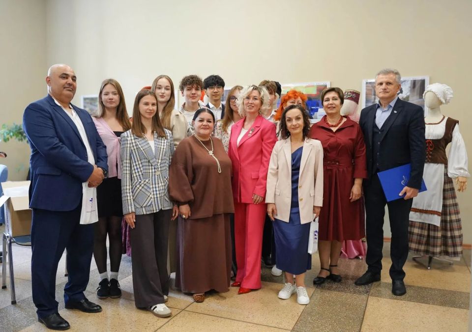 В Крыму состоялся форум «Многоголосье Крыма», который посвящен актуальным вопросам межнационального согласия на полуострове В Крыму состоялся форум «Многоголосье Крыма», который посвящен актуальным вопросам межнационального согласия на полуострове