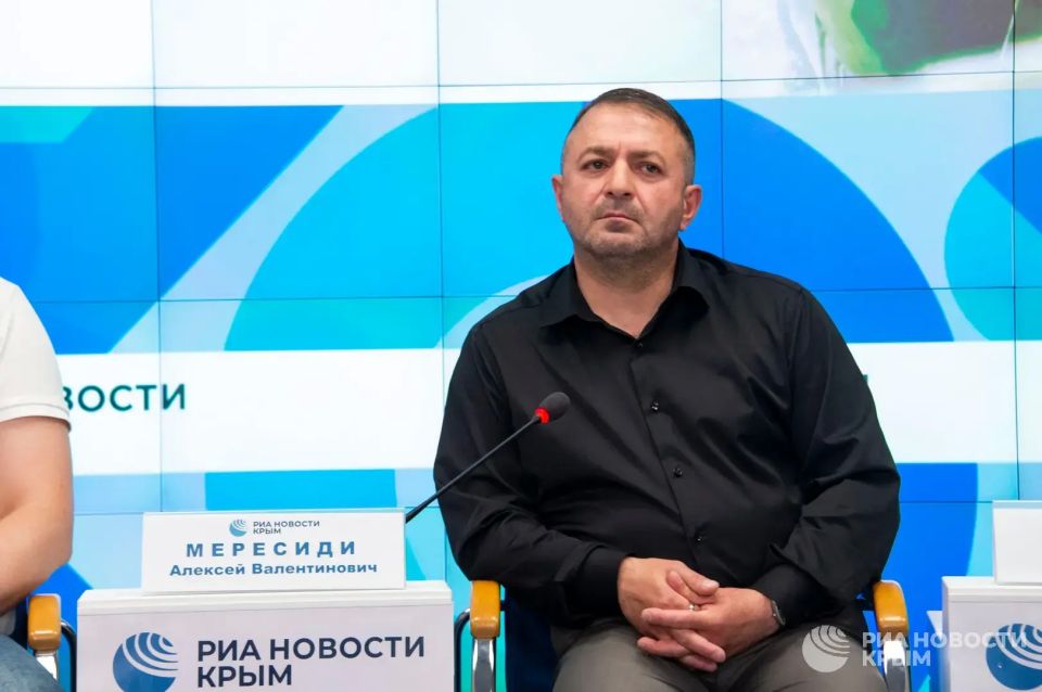 "Имен не знали, но всех называли братьями" "Имен не знали, но всех называли братьями"