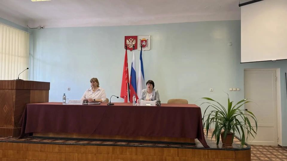 Первый заместитель главы администрации Советского района Валентина Орехова провела аппаратное совещание по социально значимым вопросам района с руководителями структурных подразделений администрации, районного совета... Первый заместитель главы администрации Советского района Валентина Орехова провела аппаратное совещание по социально значимым вопросам района с руководителями структурных подразделений администрации, районного совета...