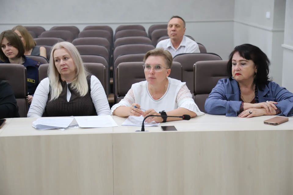 Состоялось очередное заседание комиссии по делам несовершеннолетних и защите их прав в Бахчисарайском районе Состоялось очередное заседание комиссии по делам несовершеннолетних и защите их прав в Бахчисарайском районе