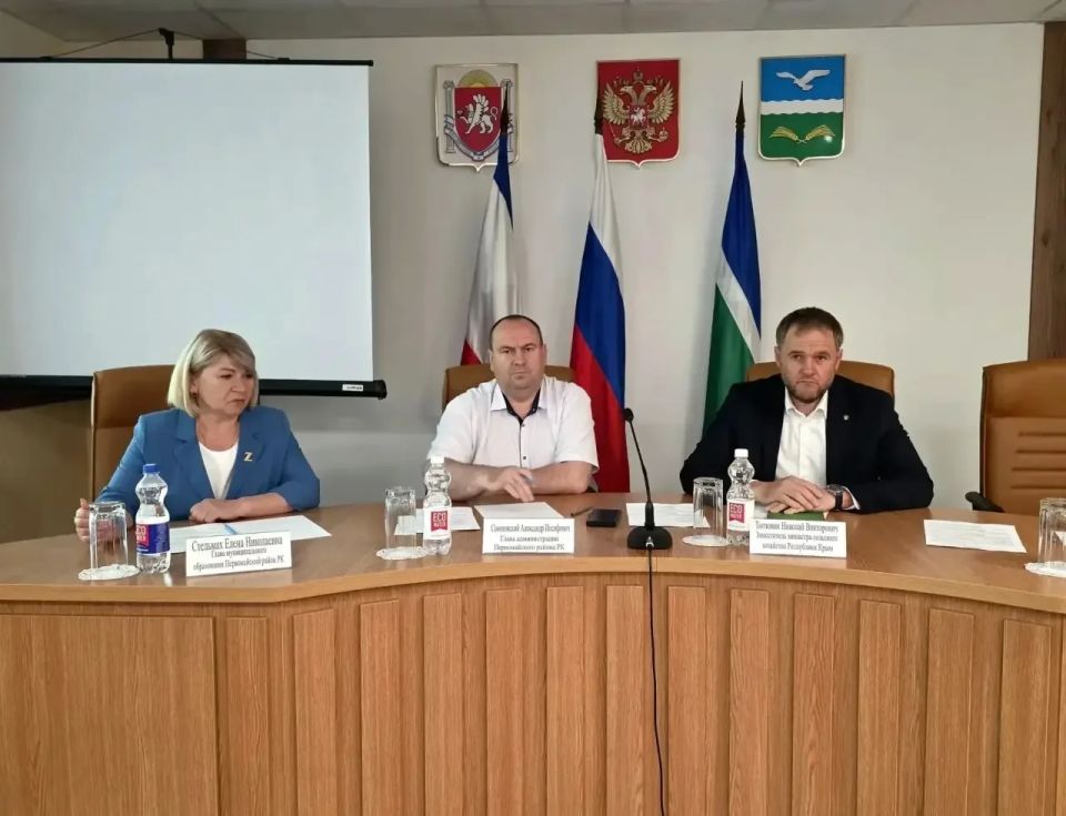 В преддверии важнейшей страды — уборки зерновых урожая 2026 года — в Первомайском районе прошло стратегическое рабочее совещание с аграриями В преддверии важнейшей страды — уборки зерновых урожая 2026 года — в Первомайском районе прошло стратегическое рабочее совещание с аграриями